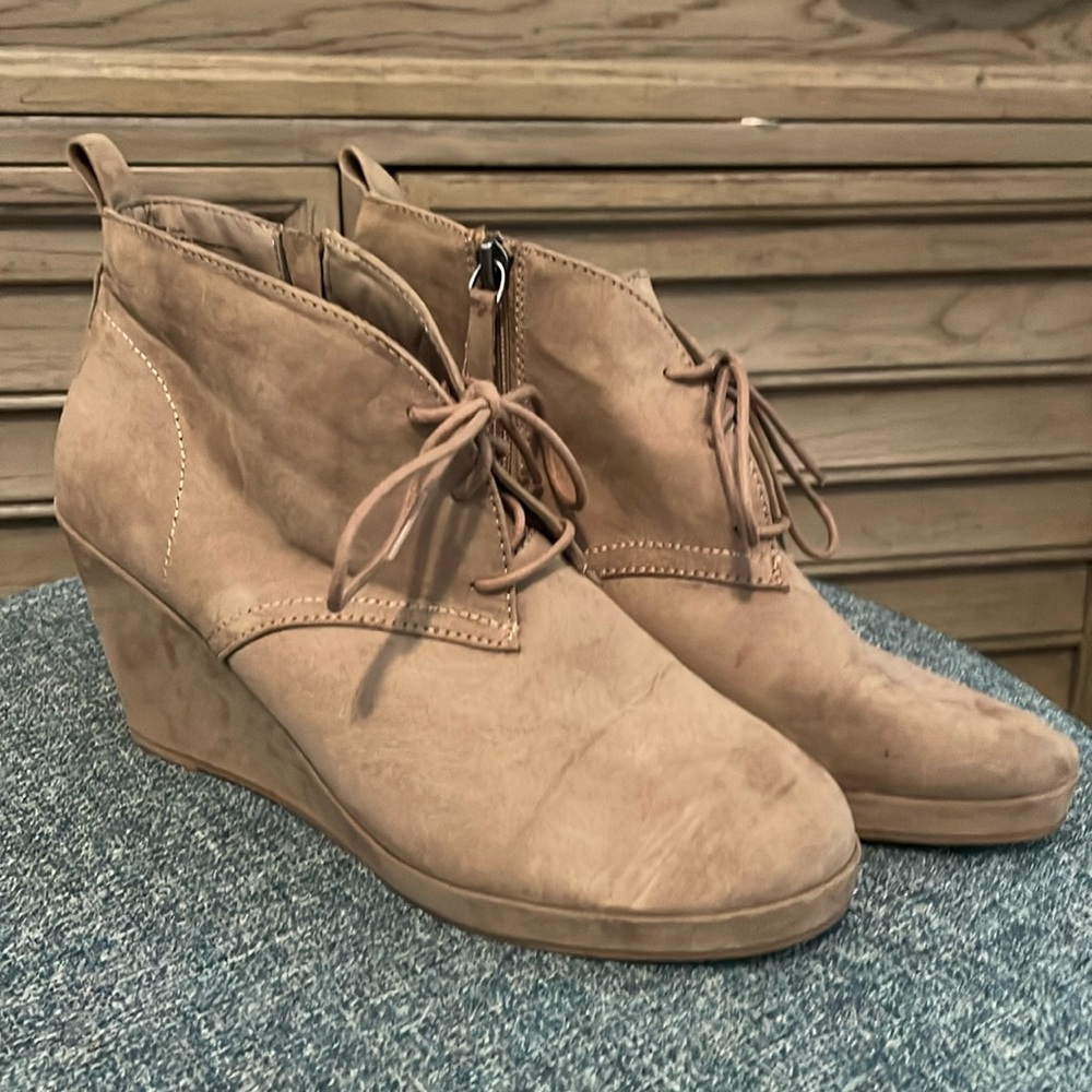 DV By Dolce Vita Wedge Tan Ankle Booties